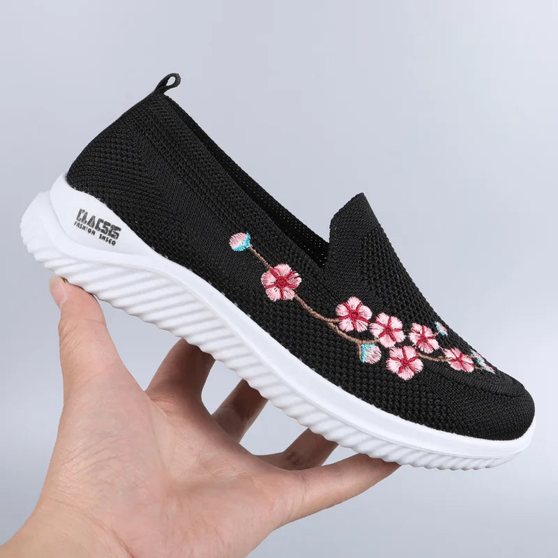 Women’s Breathable Embroidered Sneakers Casual Lightweight Soft Flat Shoes Non Slip Comfortable Walking Shoes